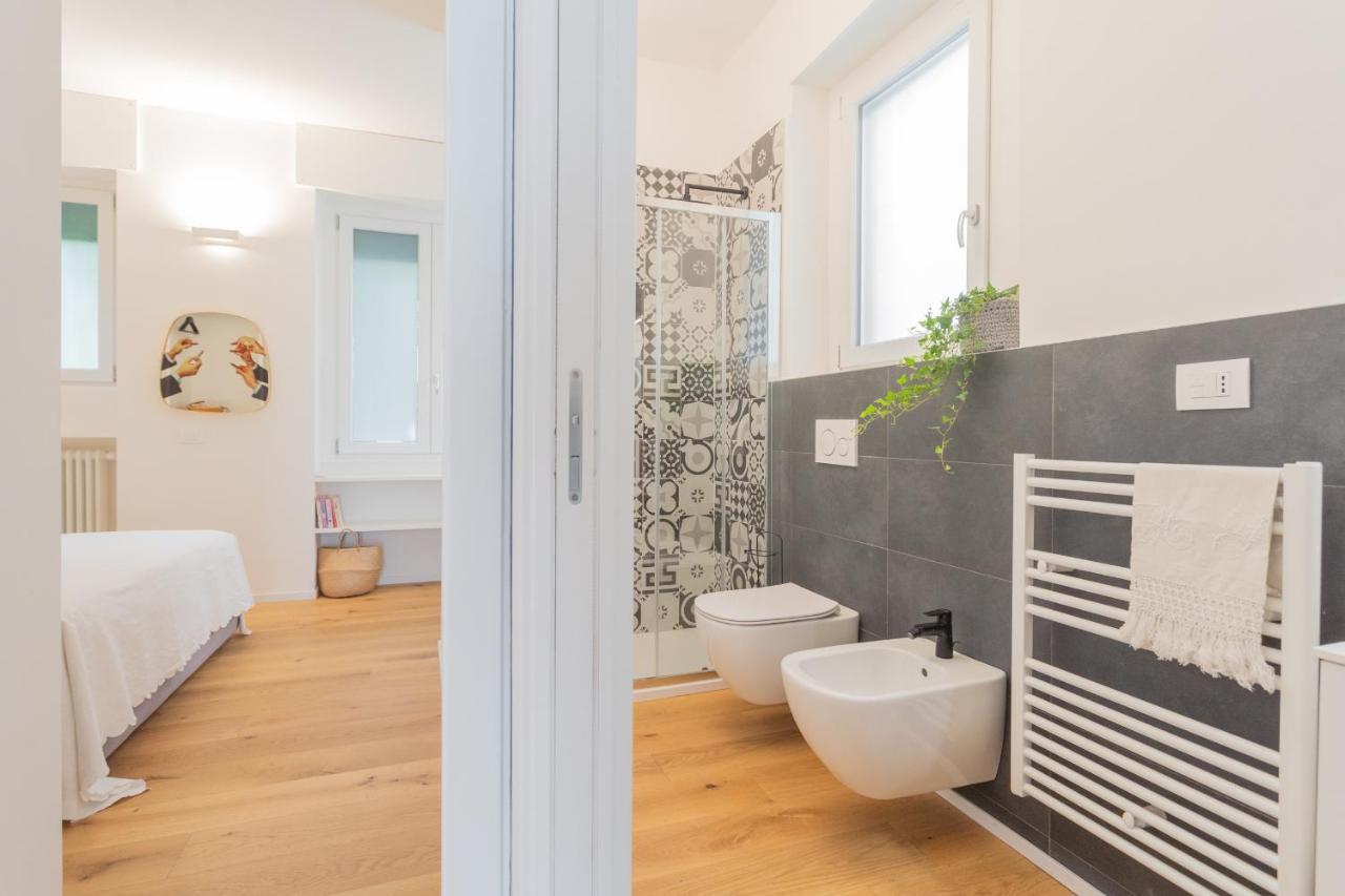 A Step From The Lake Apartment By Rent All Como Exterior photo