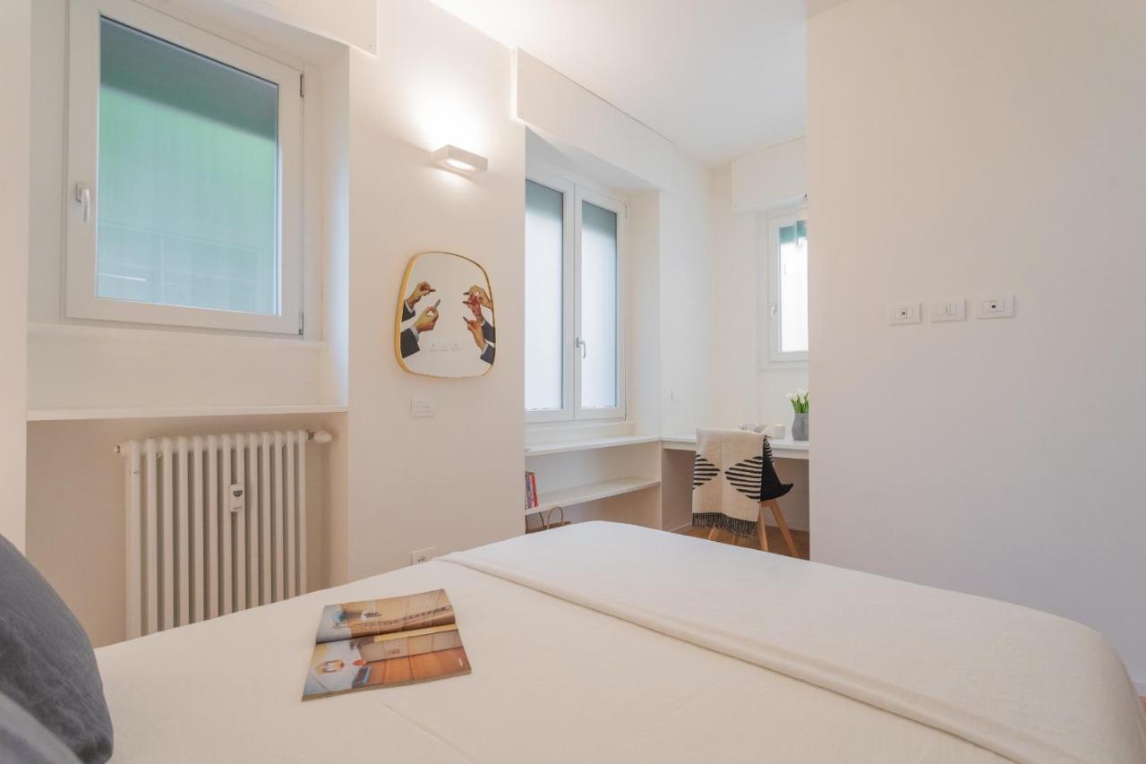 A Step From The Lake Apartment By Rent All Como Exterior photo