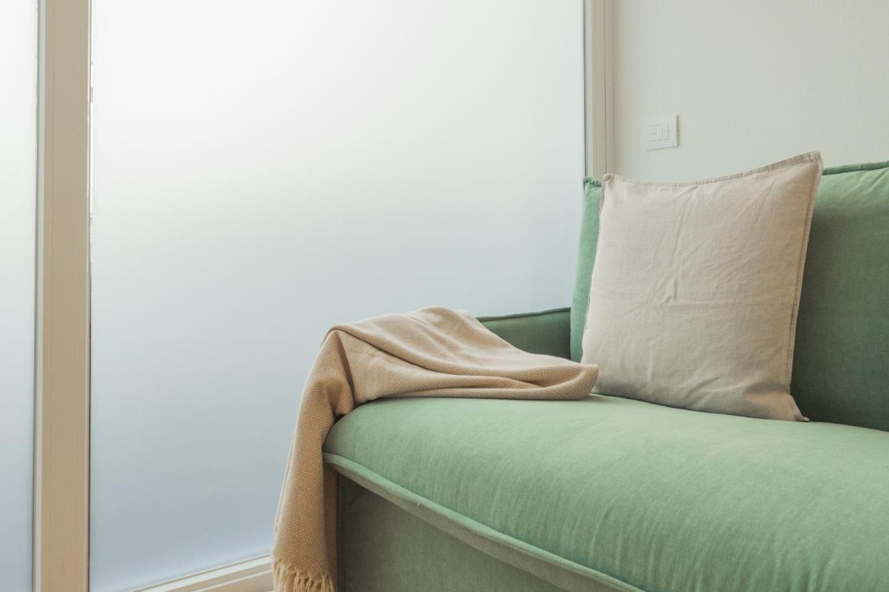 A Step From The Lake Apartment By Rent All Como Exterior photo